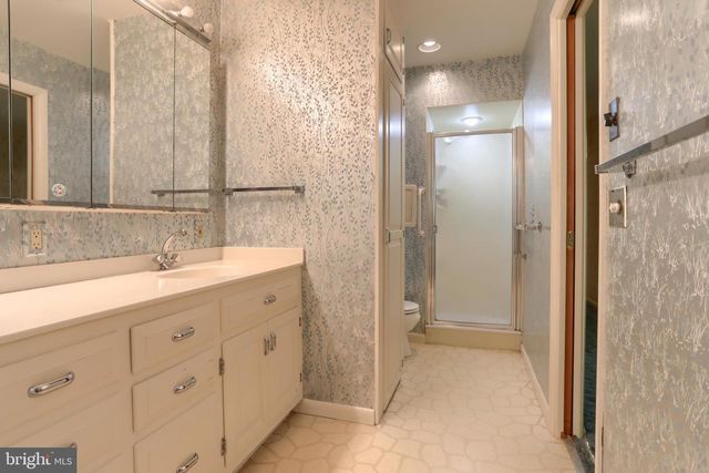36 BROWNSTONE DR, Hershey, PA 17033