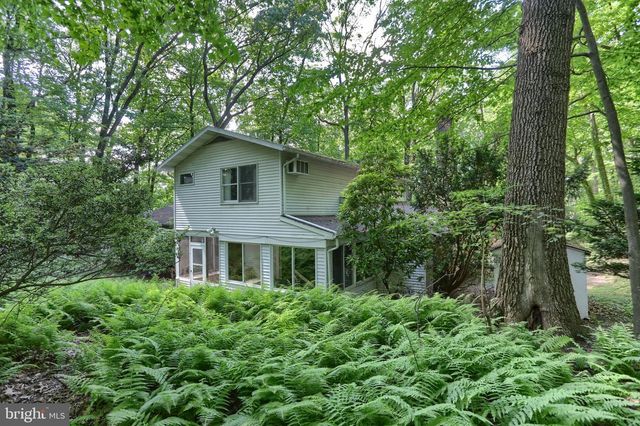 36 BROWNSTONE DR, Hershey, PA 17033