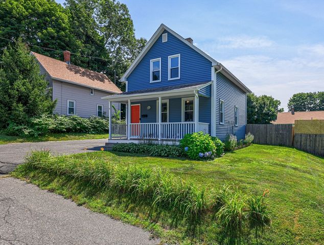 17 Temple St, Palmer, MA 01069