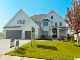 10510 S 118th Street, Papillion, NE 68046