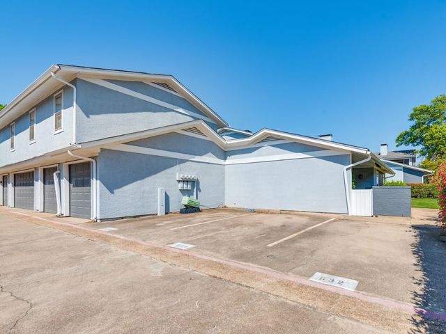 632 Timberline Drive, Hurst, TX 76053