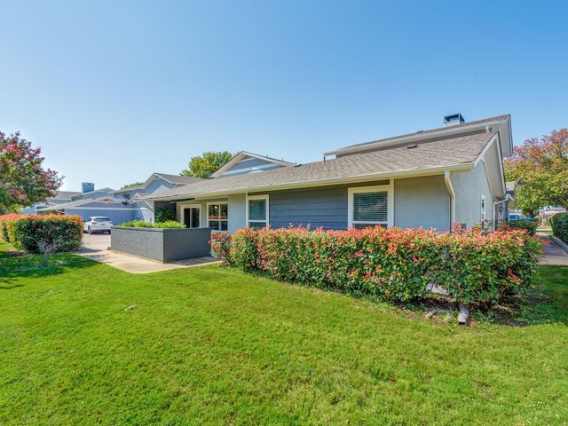 632 Timberline Drive, Hurst, TX 76053