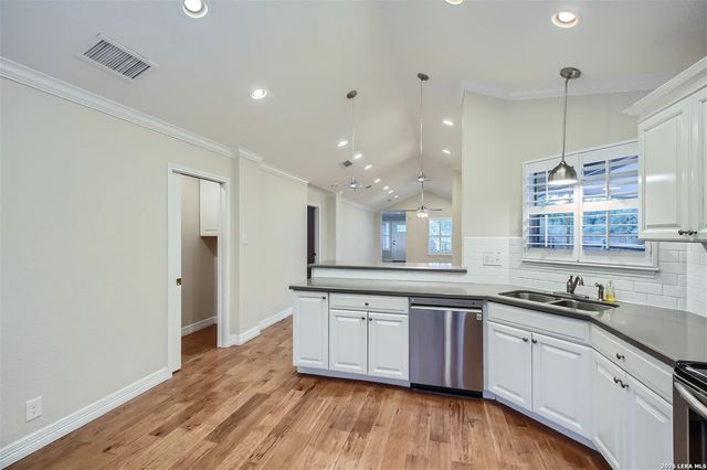 16815 Brookwood, San Antonio, TX 78248