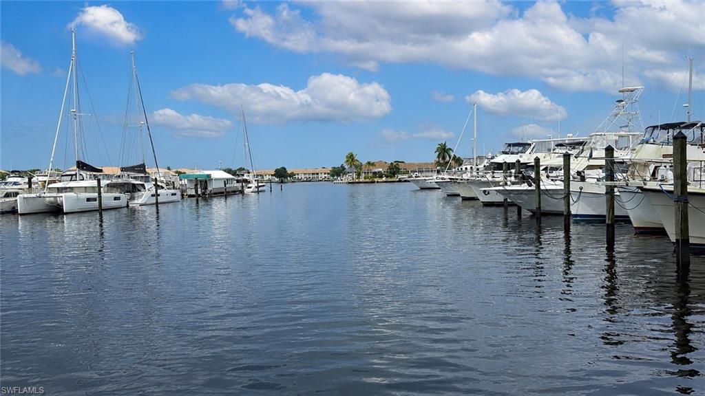 525 Newport DR, NAPLES, FL 34114 — exterior