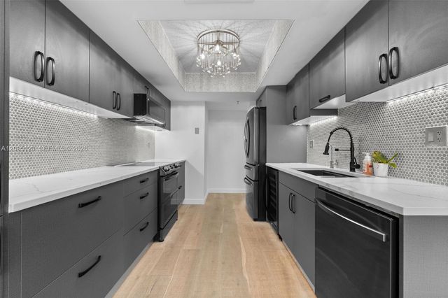 23200 Camino Del Mar 305, Boca Raton, FL 33433