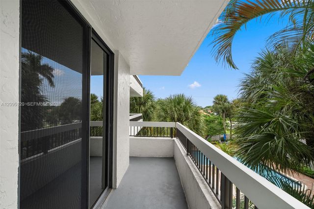 23200 Camino Del Mar 305, Boca Raton, FL 33433