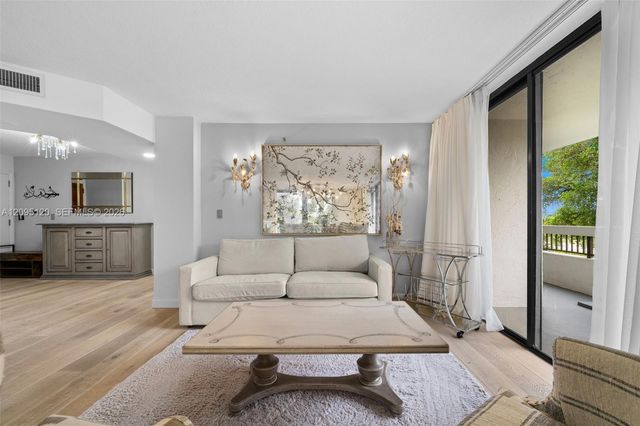23200 Camino Del Mar 305, Boca Raton, FL 33433