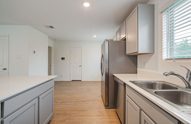 18906 Sorento Bay Lane, Hockley, TX 77447