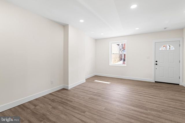 3921 PENNSGROVE ST, Philadelphia, PA 19104