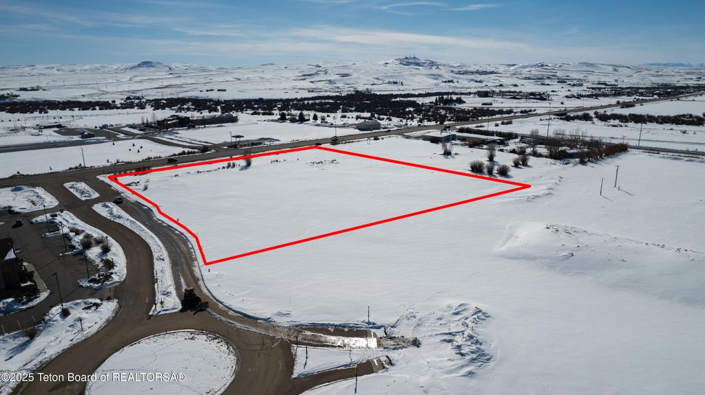 TBD PINE Street, Pinedale, WY 82941 photo 3