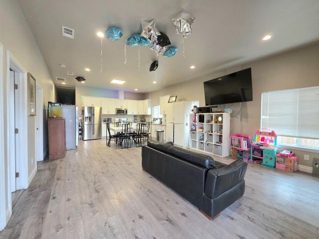 3391 E Hills Drive, San Jose, CA 95127