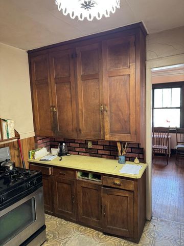 1438 Stanford Avenue, Saint Paul, MN 55105