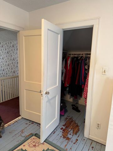 1438 Stanford Avenue, Saint Paul, MN 55105