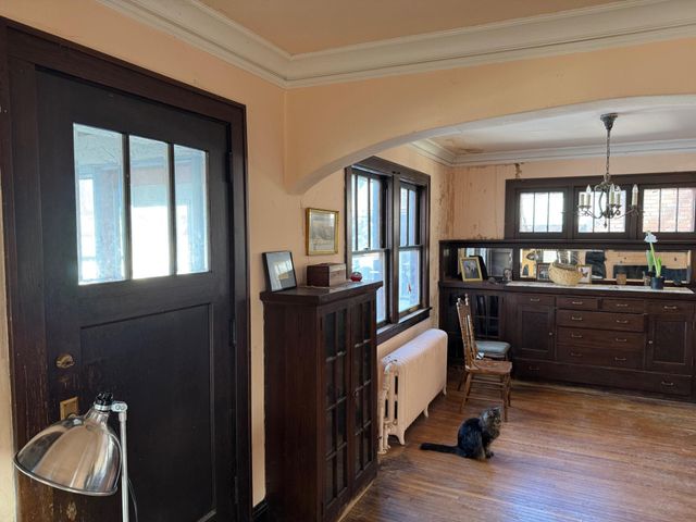 1438 Stanford Avenue, Saint Paul, MN 55105