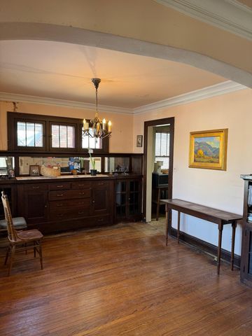 1438 Stanford Avenue, Saint Paul, MN 55105