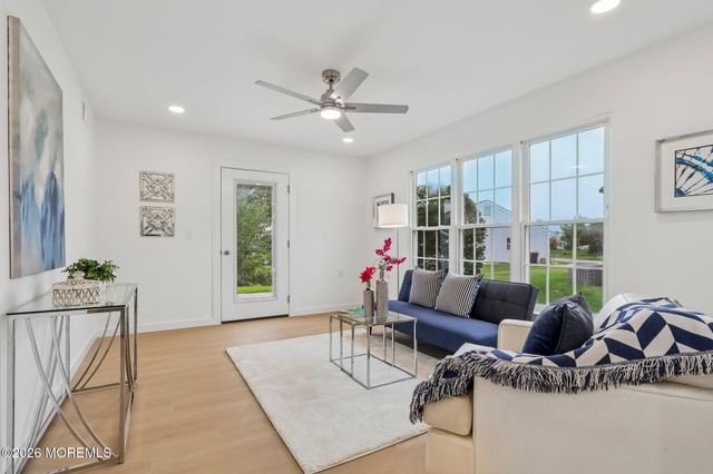 73 Red Hill Road, Manchester, NJ 08759