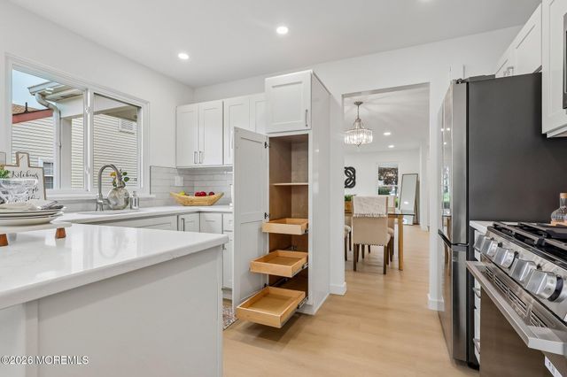 73 Red Hill Road, Manchester, NJ 08759