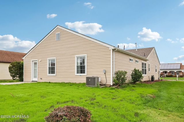 73 Red Hill Road, Manchester, NJ 08759
