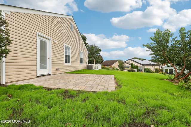 73 Red Hill Road, Manchester, NJ 08759
