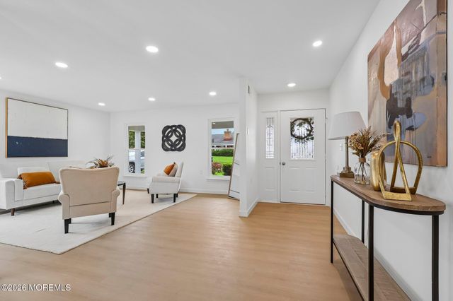 73 Red Hill Road, Manchester, NJ 08759
