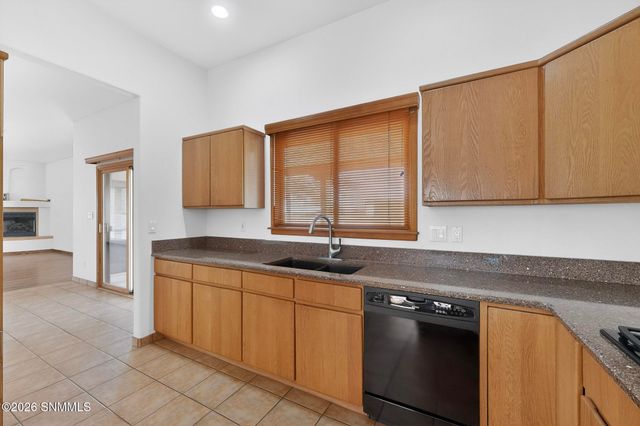 5875 N Jornada Road, Las Cruces, NM 88012