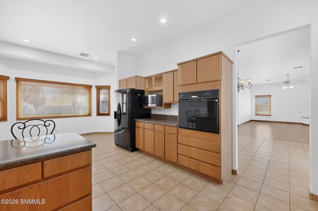 5875 N Jornada Road, Las Cruces, NM 88012