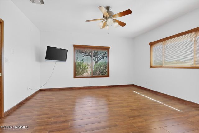 5875 N Jornada Road, Las Cruces, NM 88012