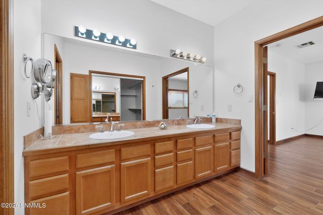 5875 N Jornada Road, Las Cruces, NM 88012