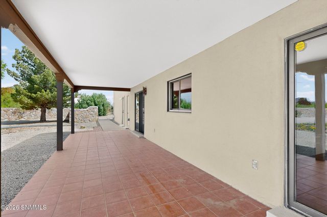 5875 N Jornada Road, Las Cruces, NM 88012