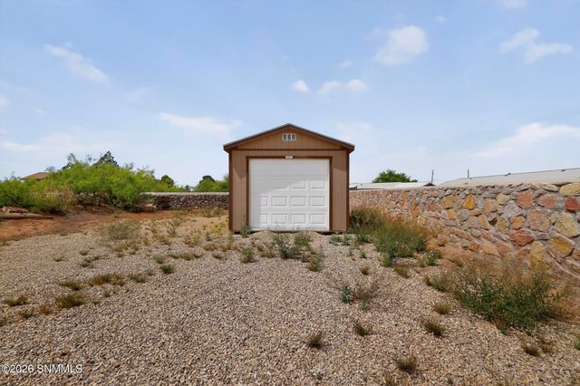 5875 N Jornada Road, Las Cruces, NM 88012