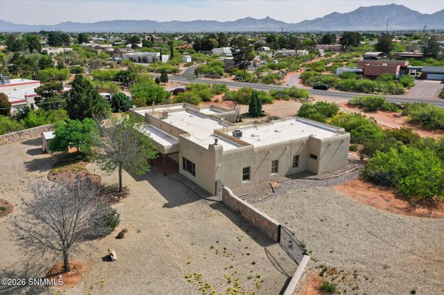 5875 N Jornada Road, Las Cruces, NM 88012