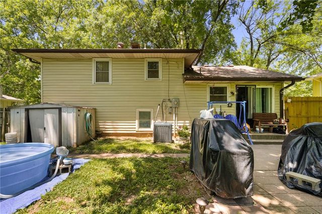 1729 N McCoy Street, Independence, MO 64050