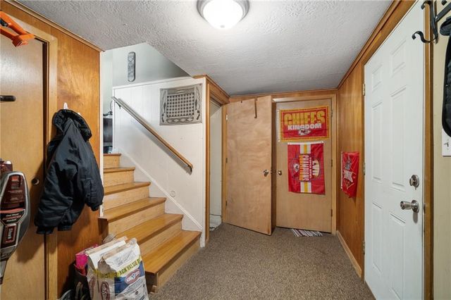 1729 N McCoy Street, Independence, MO 64050