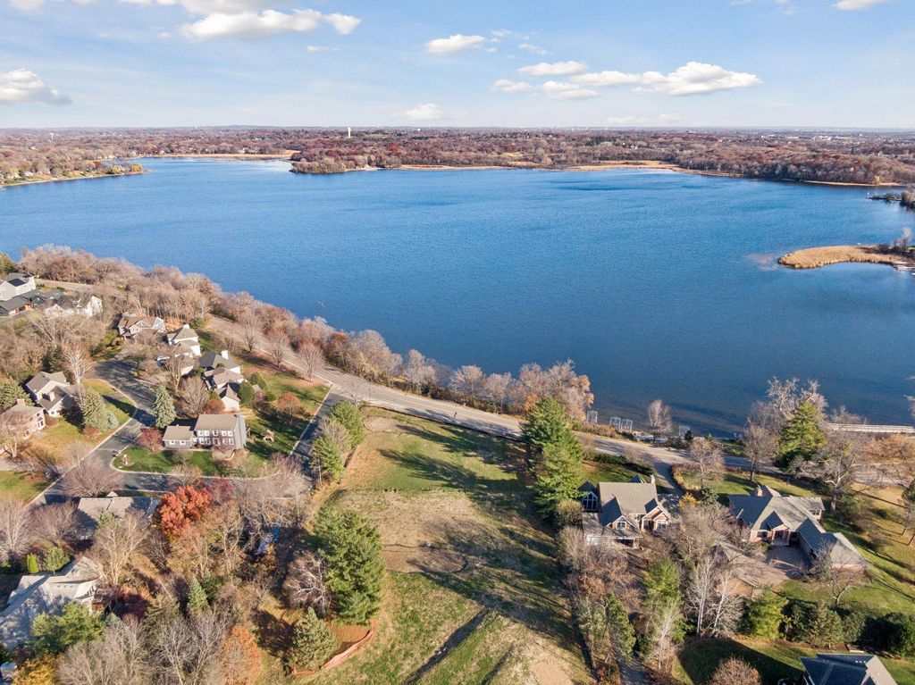 3961x White Oak Lane, Chanhassen, MN 55331 — photo 3