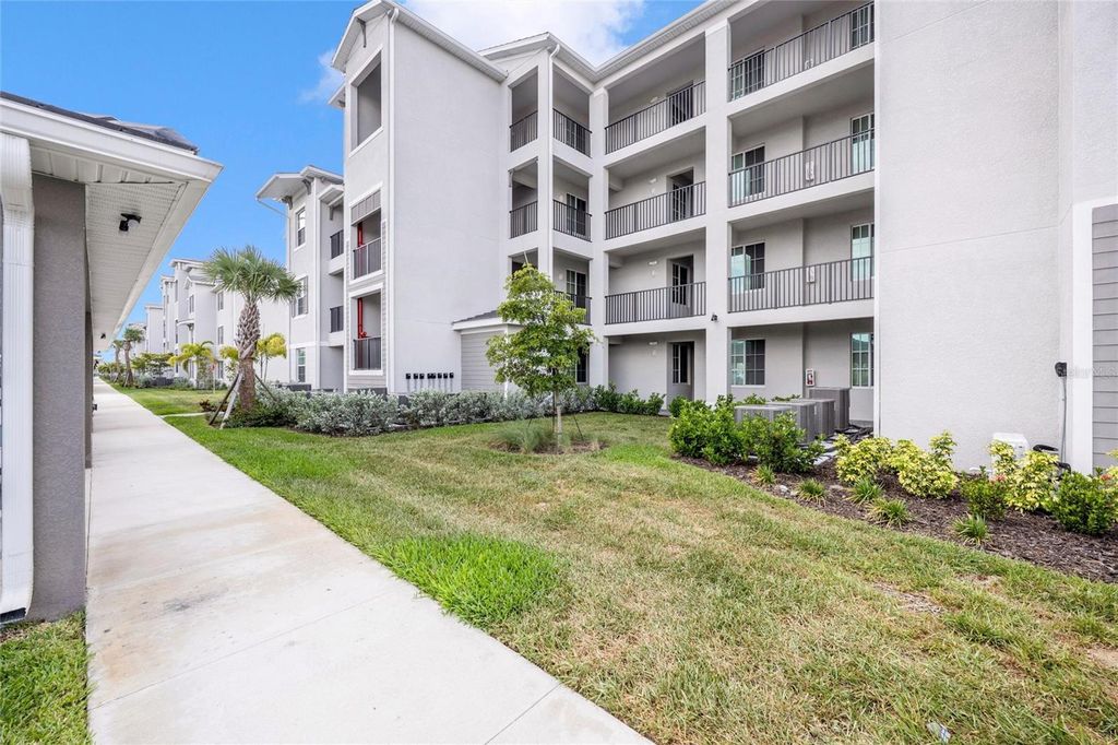 Image 43 of property listing at 17655 OPAL SAND DRIVE 203, Venice, FL 34293