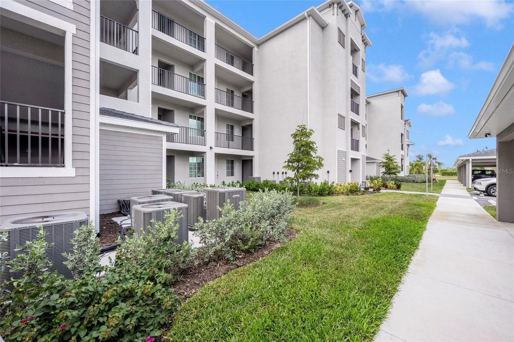 Image 44 of property listing at 17655 OPAL SAND DRIVE 203, Venice, FL 34293