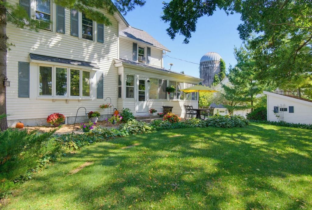 5746 State Highway 25 SE, Montrose, MN 55363 — exterior