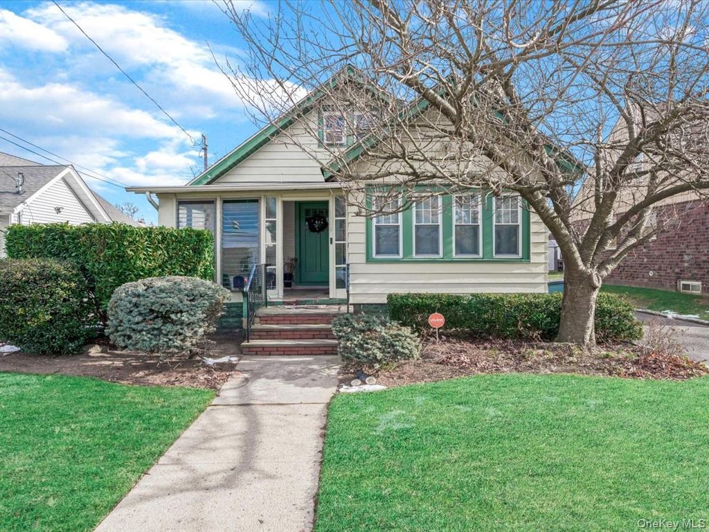 1769 Harte Street, North Baldwin, NY 11510