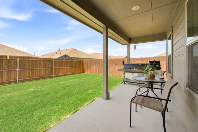 601 Emmons Creek Street, Justin, TX 76247