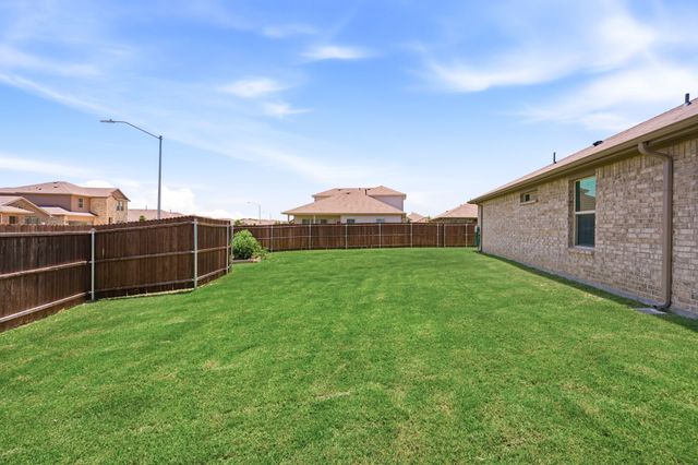 601 Emmons Creek Street, Justin, TX 76247