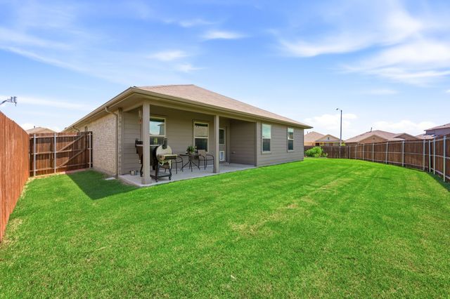 601 Emmons Creek Street, Justin, TX 76247