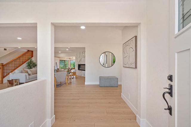 2495 Meadow Creek Rd, Lincoln, CA 95648