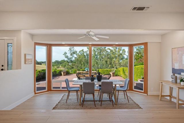 2495 Meadow Creek Rd, Lincoln, CA 95648