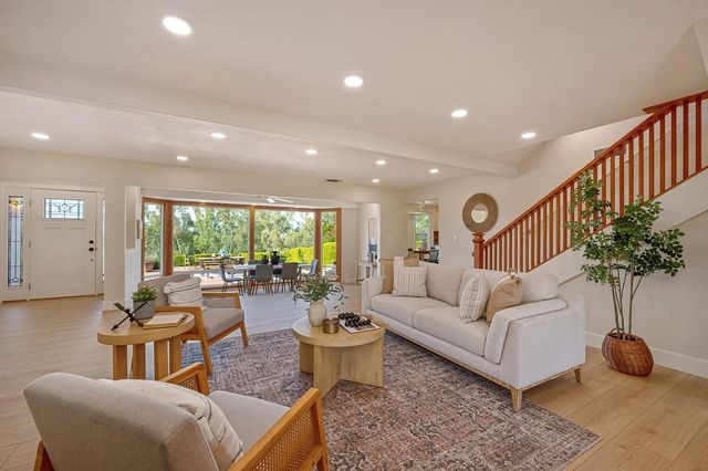 2495 Meadow Creek Rd, Lincoln, CA 95648