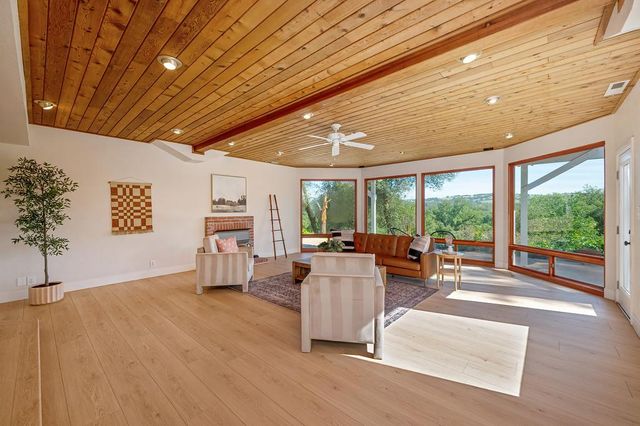 2495 Meadow Creek Rd, Lincoln, CA 95648