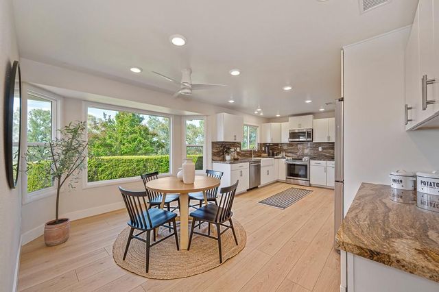 2495 Meadow Creek Rd, Lincoln, CA 95648