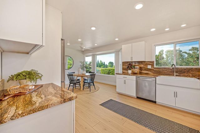 2495 Meadow Creek Rd, Lincoln, CA 95648