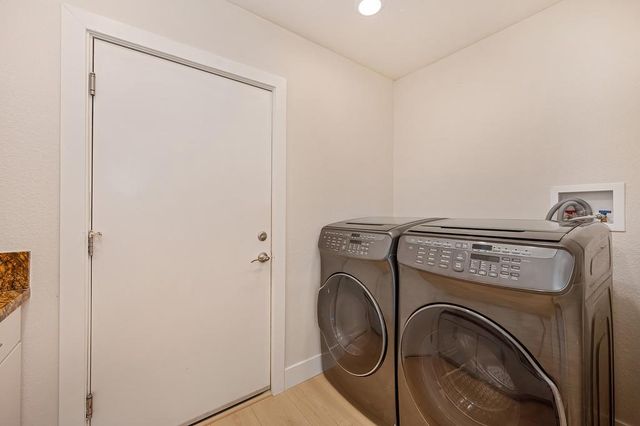 2495 Meadow Creek Rd, Lincoln, CA 95648