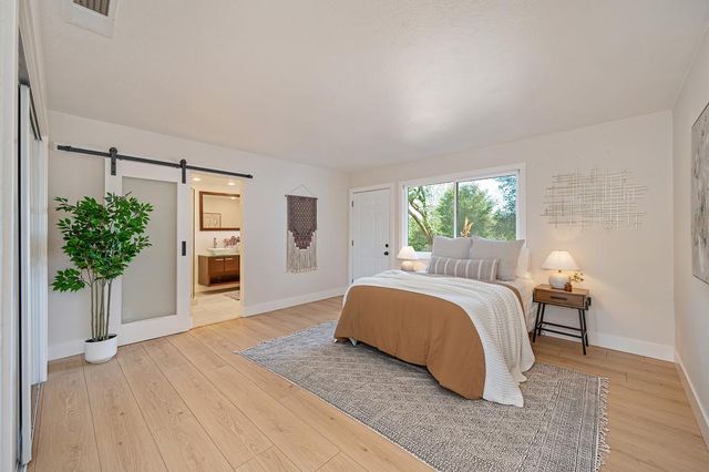2495 Meadow Creek Rd, Lincoln, CA 95648