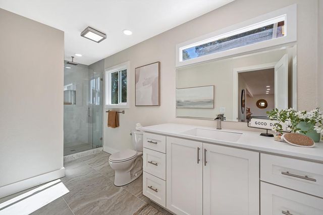 2495 Meadow Creek Rd, Lincoln, CA 95648